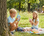 XO DJJ02 Kids Video Walkie-Talkie Set (2-Pack in Blue/Pink)