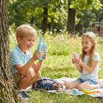 XO DJJ02 Kids Video Walkie-Talkie Set (2-Pack in Blue/Pink)
