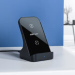 ACEFAST E14 desktop wireless charger - imagine 2