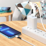 HOCO X82 Lightning PD silicone charging data cable - imagine 3