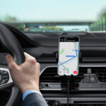 ACEFAST D1 wireless charging automatic clamping car holder - imagine 7